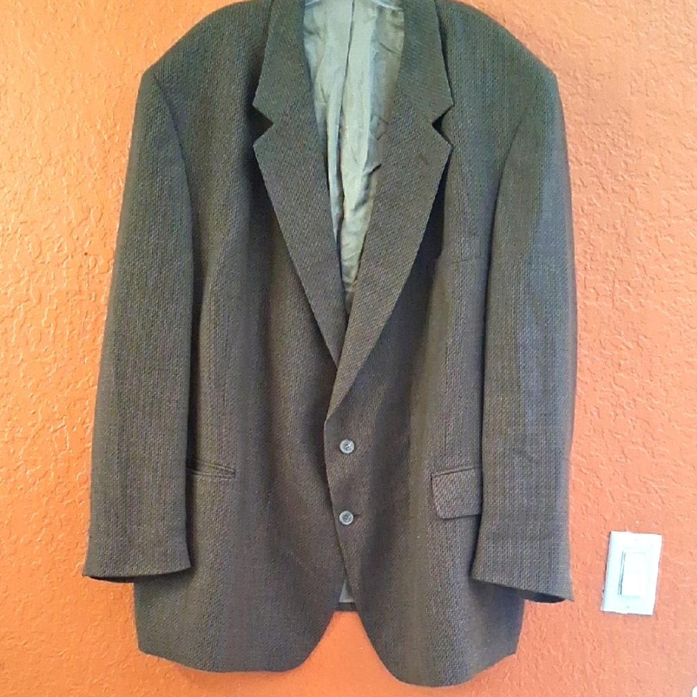 Classic Men's Blazer in Brown
